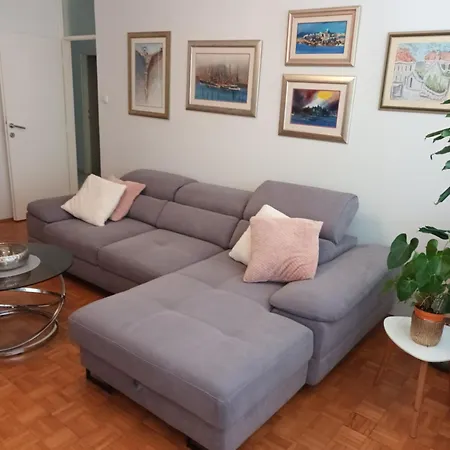 Leona Apartment-perfect For Four * Split