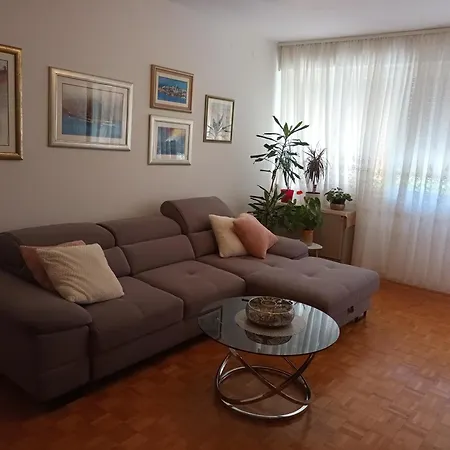 Apartment Leona Apartment-perfect For Four