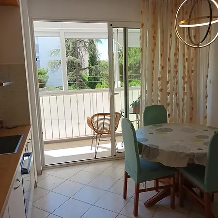 Leona Apartment-perfect For Four * Split
