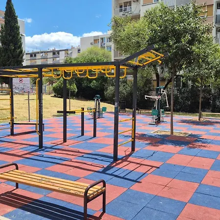 Appartamento Leona Apartment-perfect For Four