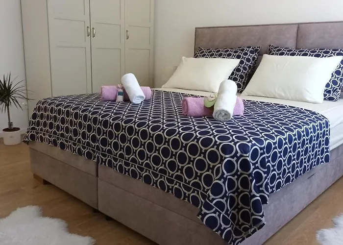 Leona Apartment-perfect For Four Апартаменты *
