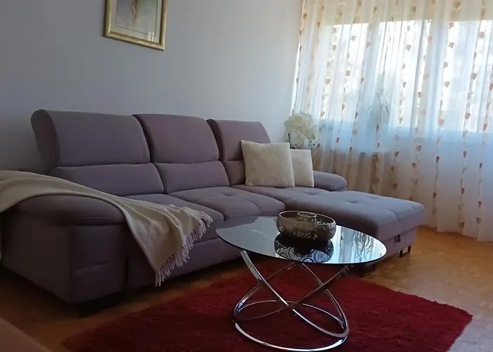 Leona Apartment-perfect For Four Сплит