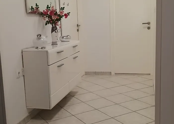 Leona Apartment-perfect For Four * Сплит